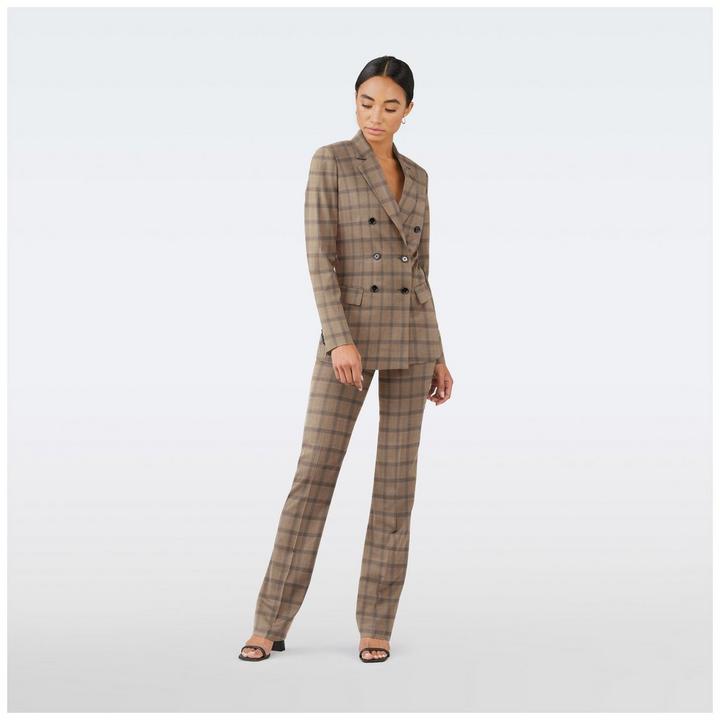 brown-plaid-design-suit-women